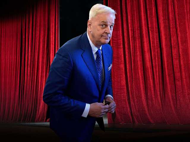 IN PRESENZA
Serata di mezza estate: Incontro con Enrico Bertolino (con accompagnatore)