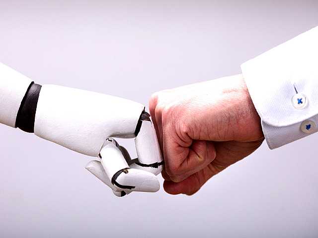 IN PRESENZA E VIA WEB
Disruption Tecnologiche: gestisci l'accelerazione e trova il giusto equilibrio fra uomo e tecnologia