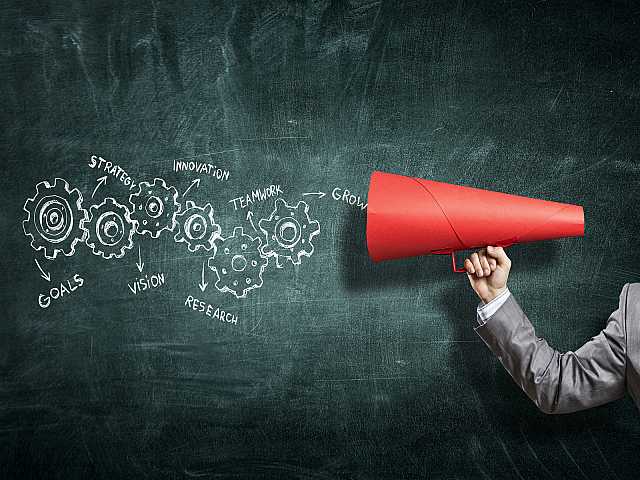 IN PRESENZA E VIA WEB
Leadership e comunicazione: l'arte di guidare (e di influenzare) con le parole