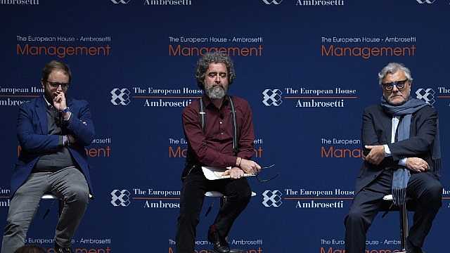 Crea un discorso efficace: i consigli vincenti da comunicazione, scrittura e politica