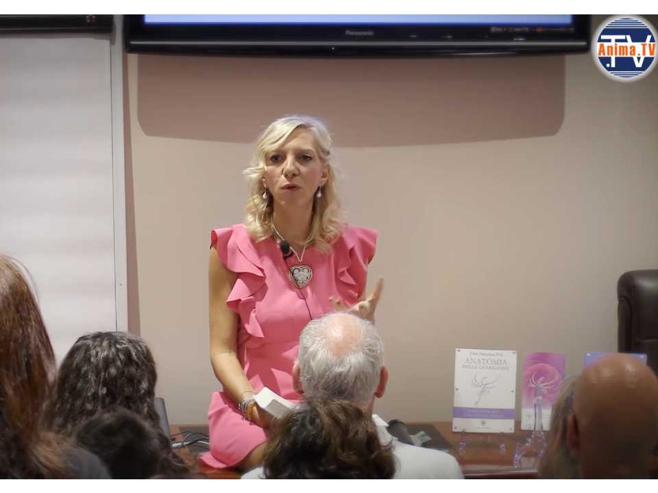 IN PRESENZA E VIA WEB
Impara a fallire: rendi gli errori tappe per il successoCon copia del libro “Lasciatemi perdere” e Book Signing per i presenti in sala